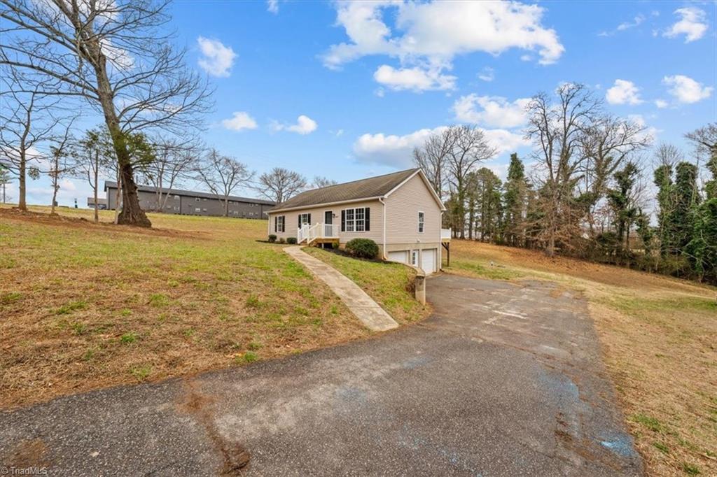 3707 Ribbon Lane Winston-Salem, NC 27107 - Photo 32 of 33