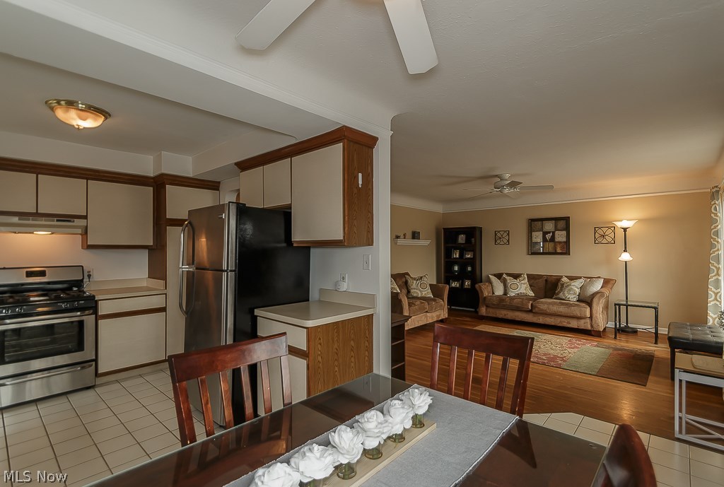 31801 Glenhurst Road Willowick, OH 44095 - Photo 14 of 28