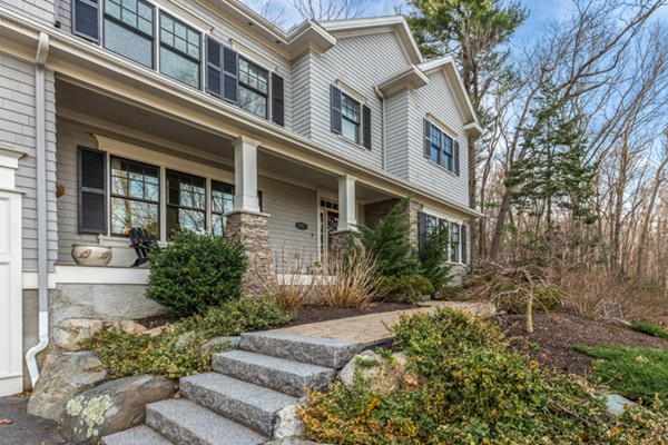 34 Colony Road Lexington, MA 02420 - Photo 2 of 30 Gallery Image 2