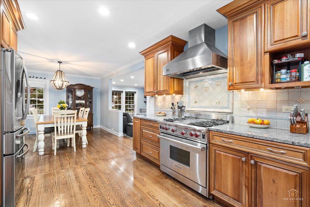 208 North Willow Road Elmhurst, IL 60126 - Photo 12 of 37 Gallery Image 12