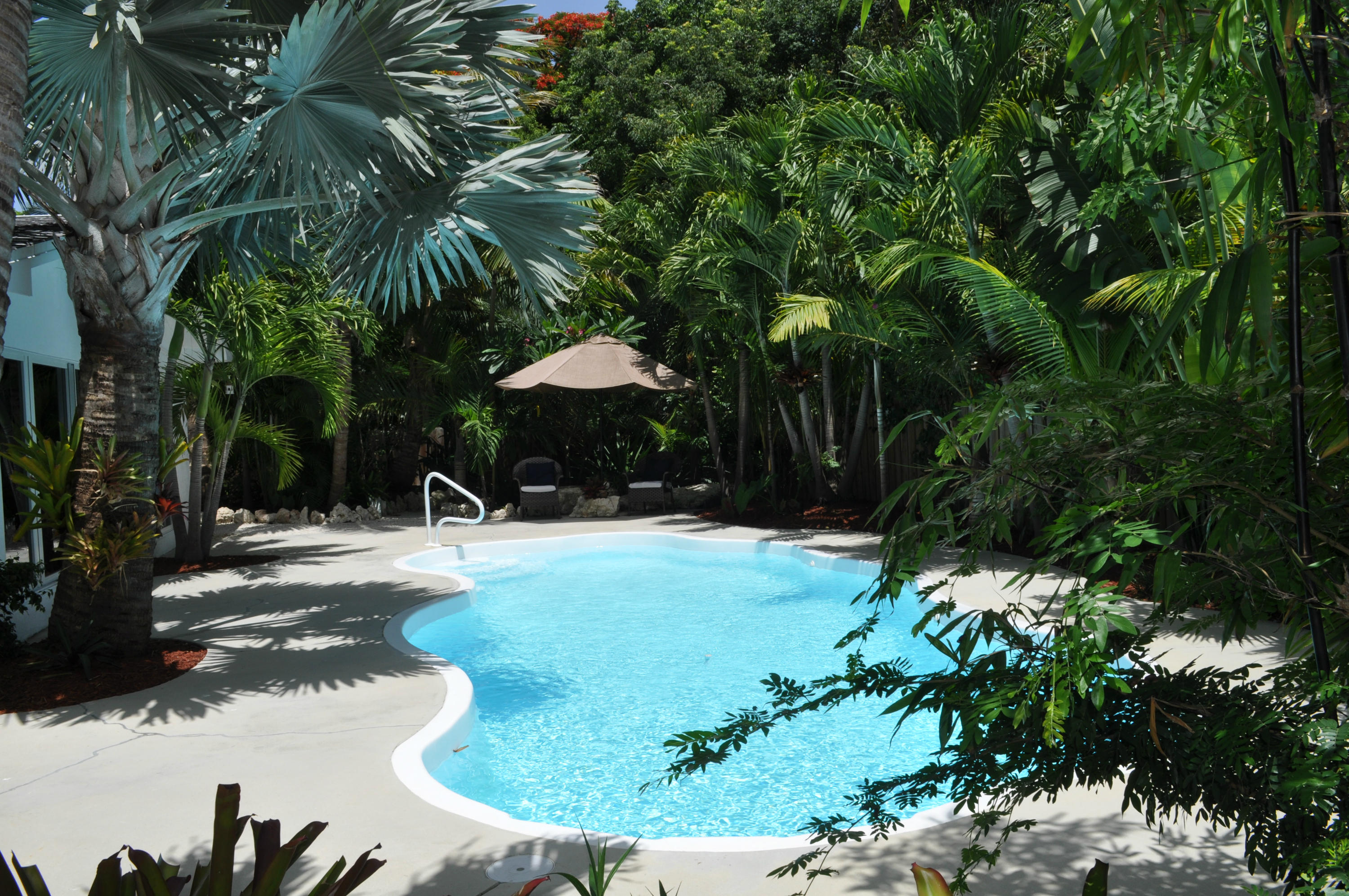 19 Bonefish Avenue Key Largo, FL 33037 - Photo 1 of 23 DSC_0704