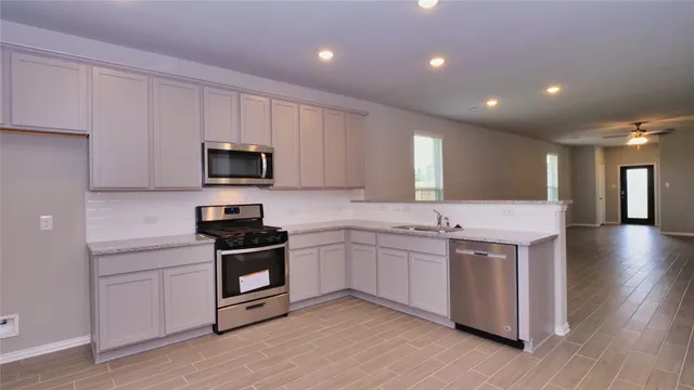 $1,900 | 31339 Spotted Saddle Hollow, Fulshear, TX 77441