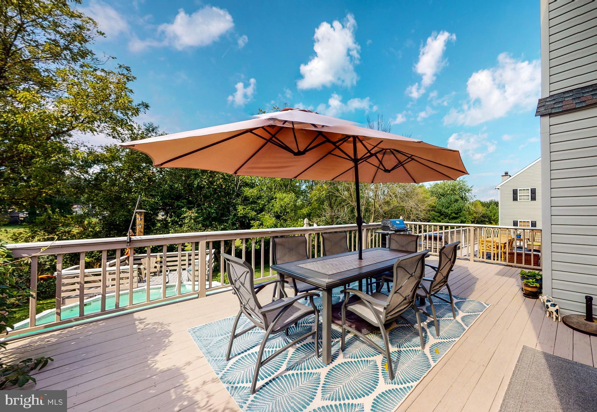 40 Country Road Perkasie, PA 18944 - Photo 40 of 49 Huge deck
