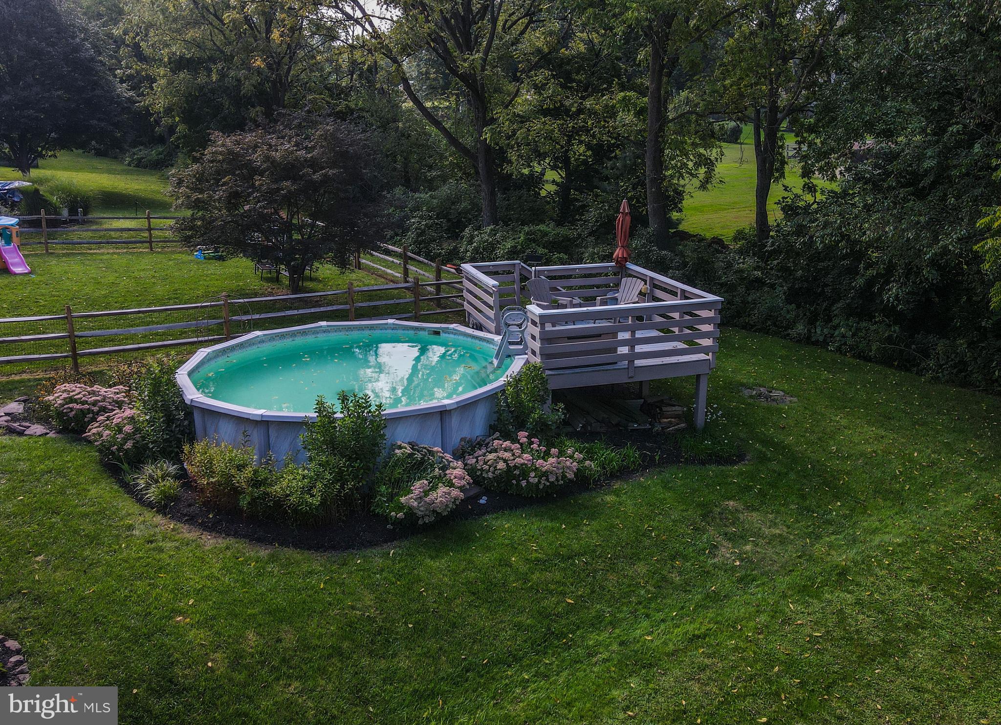 40 Country Road Perkasie, PA 18944 - Photo 47 of 49 Nicly landscaped pool