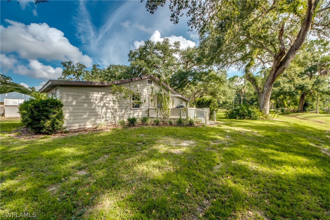 21850 North River Road Alva, FL 33920 - Photo 27 of 35 Gallery Image 27