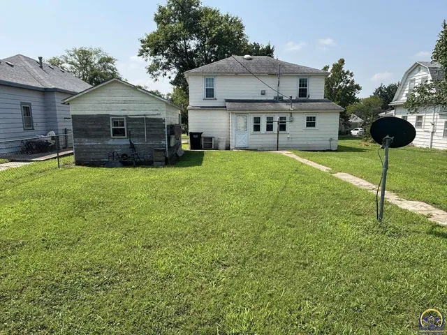 $89,000 | 522 5th Street, Strong City, KS 66869