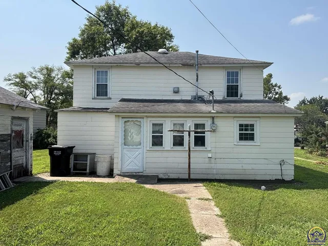 $89,000 | 522 5th Street, Strong City, KS 66869
