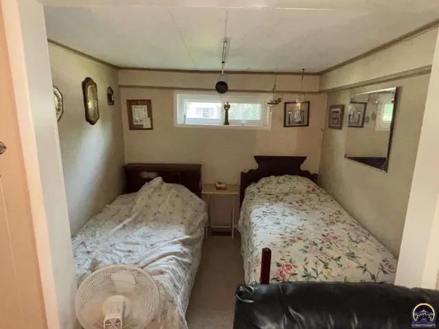 $89,000 | 522 5th Street, Strong City, KS 66869