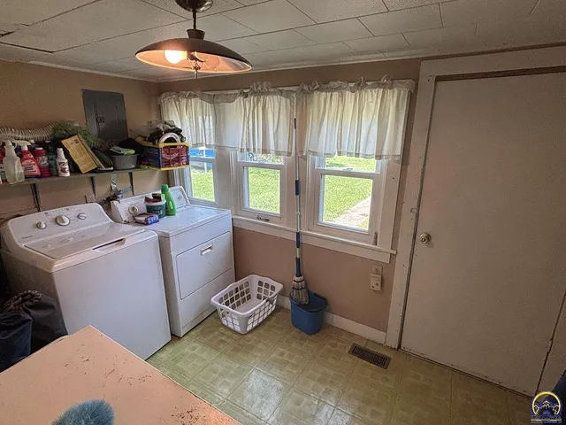 $89,000 | 522 5th Street, Strong City, KS 66869