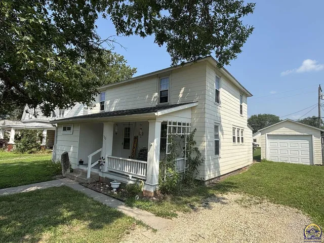 $89,000 | 522 5th Street, Strong City, KS 66869