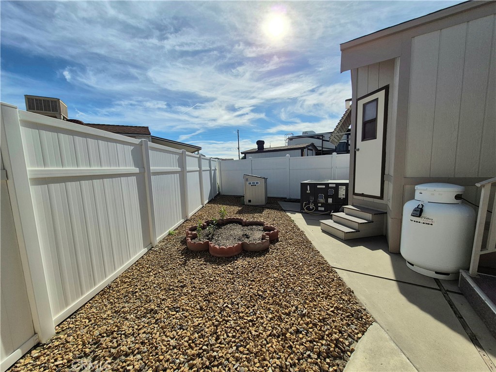 1295 South Cawston Avenue, Unit 257 Hemet, CA 92545 - Photo 5 of 21