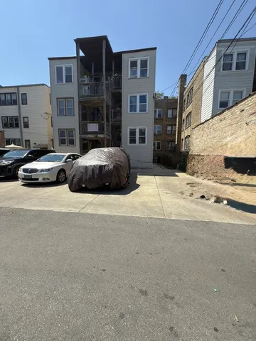 $1,395,000 | 6215 North Washtenaw Avenue, Chicago, IL 60659