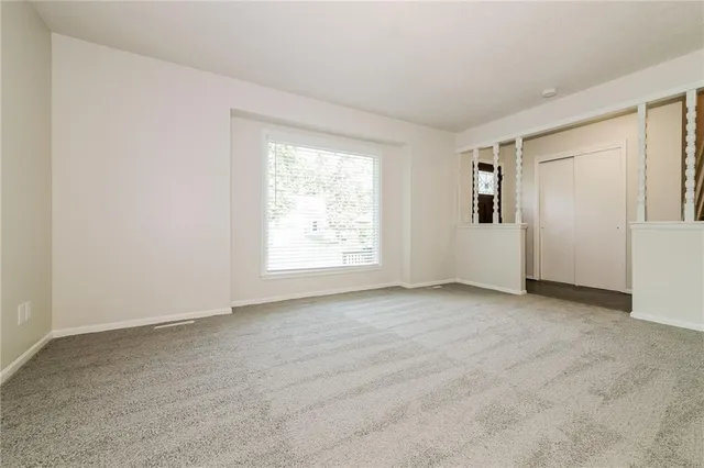 $2,705 | 1116 North Walker Lane, Olathe, KS 66061