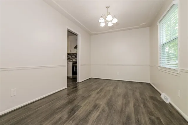 $2,705 | 1116 North Walker Lane, Olathe, KS 66061