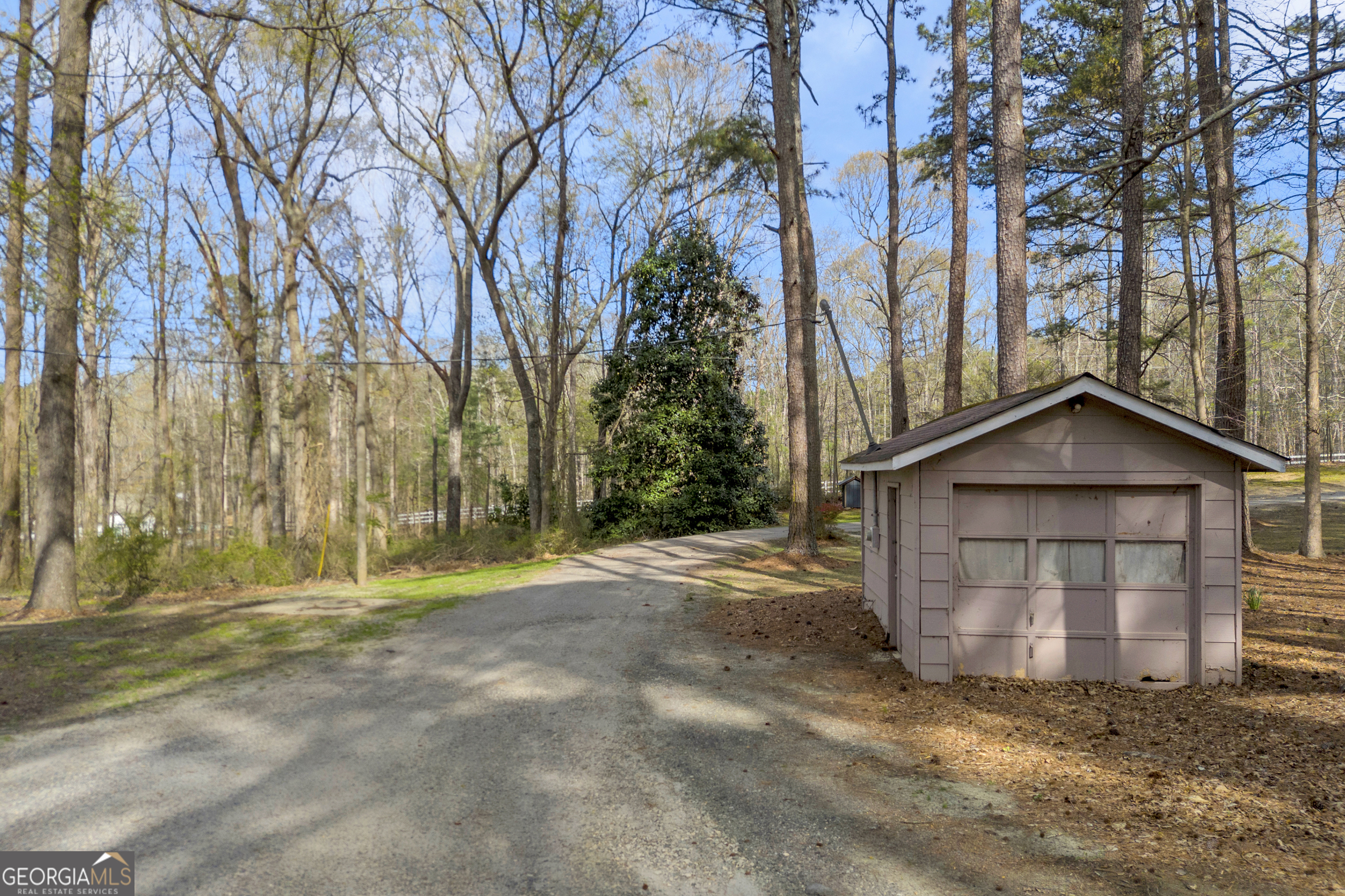342 Brown Bridge Road Auburn, GA 30011 - Photo 11 of 41