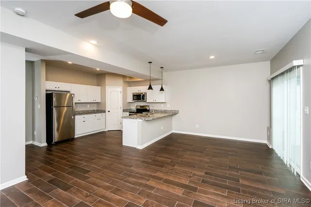 $1,745 | 2061 Paddle Wheel Drive, Jeffersonville, IN 47130