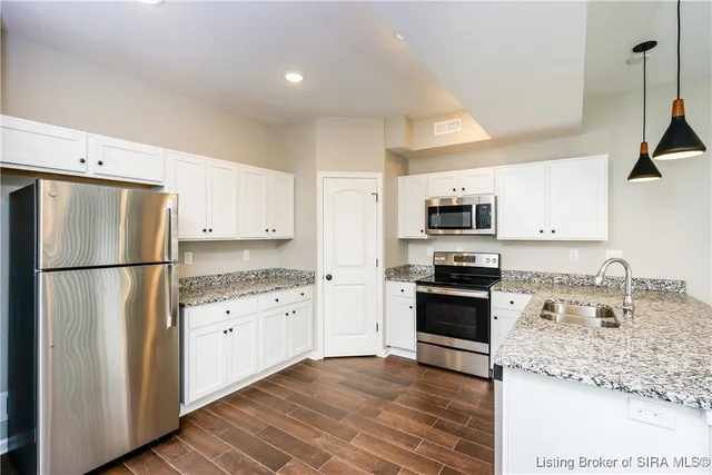 $1,745 | 2061 Paddle Wheel Drive, Jeffersonville, IN 47130