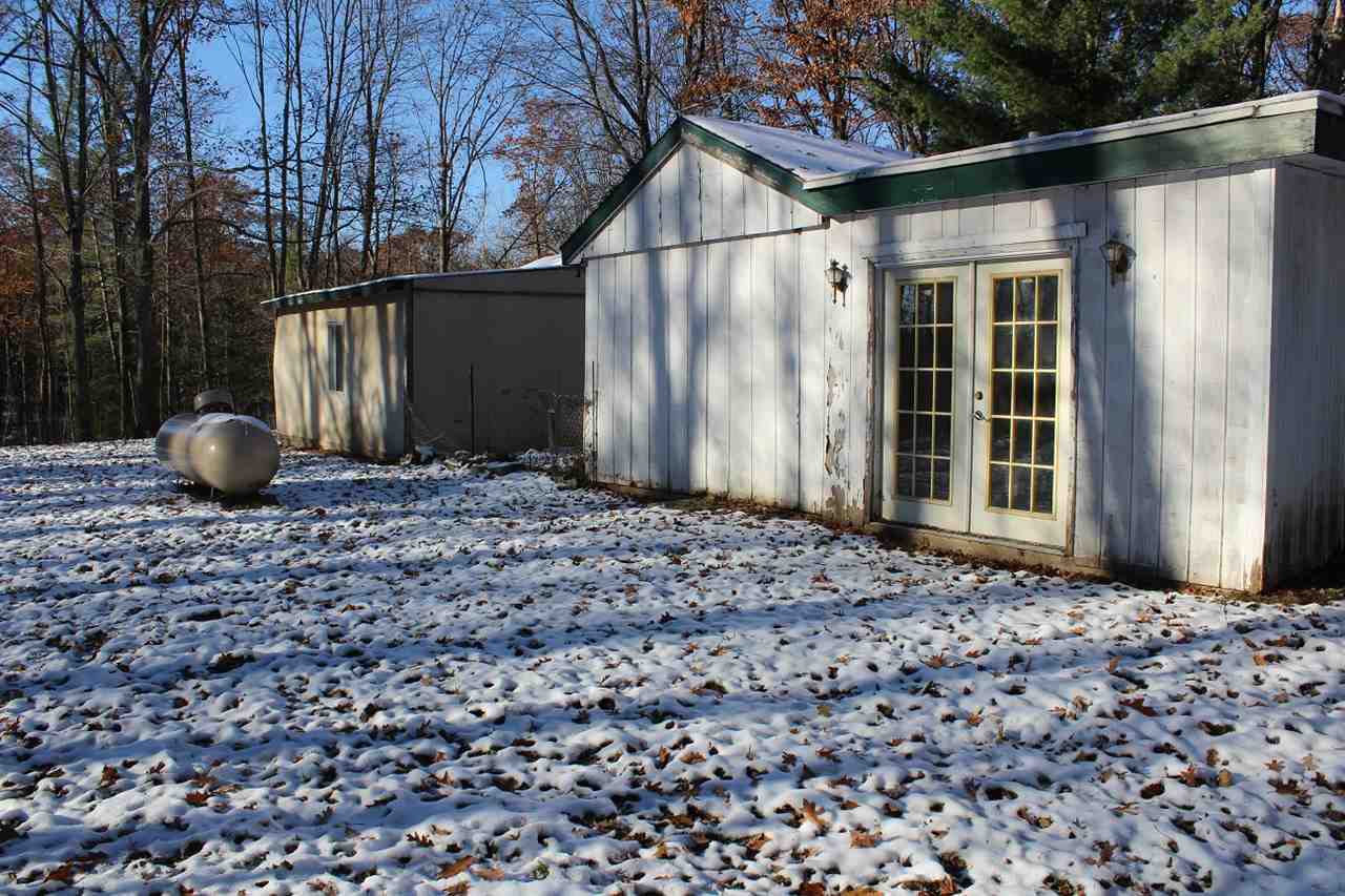 2229 West Clarence Road Harrison, MI 48625 - Photo 3 of 32 1855036-2.JPG