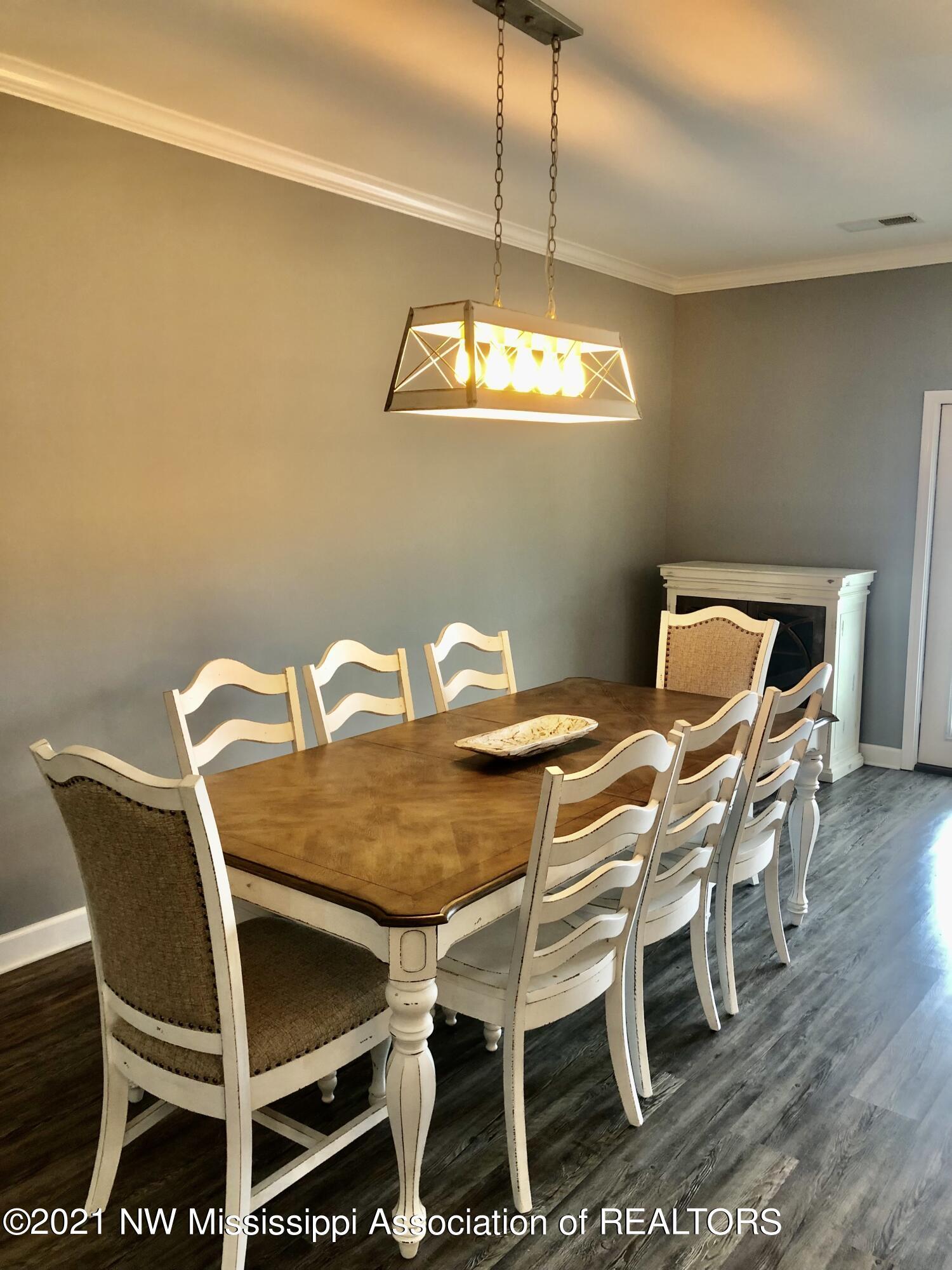 103 Ridgewood Cove Coldwater, MS 38618 - Photo 21 of 56 Dining area