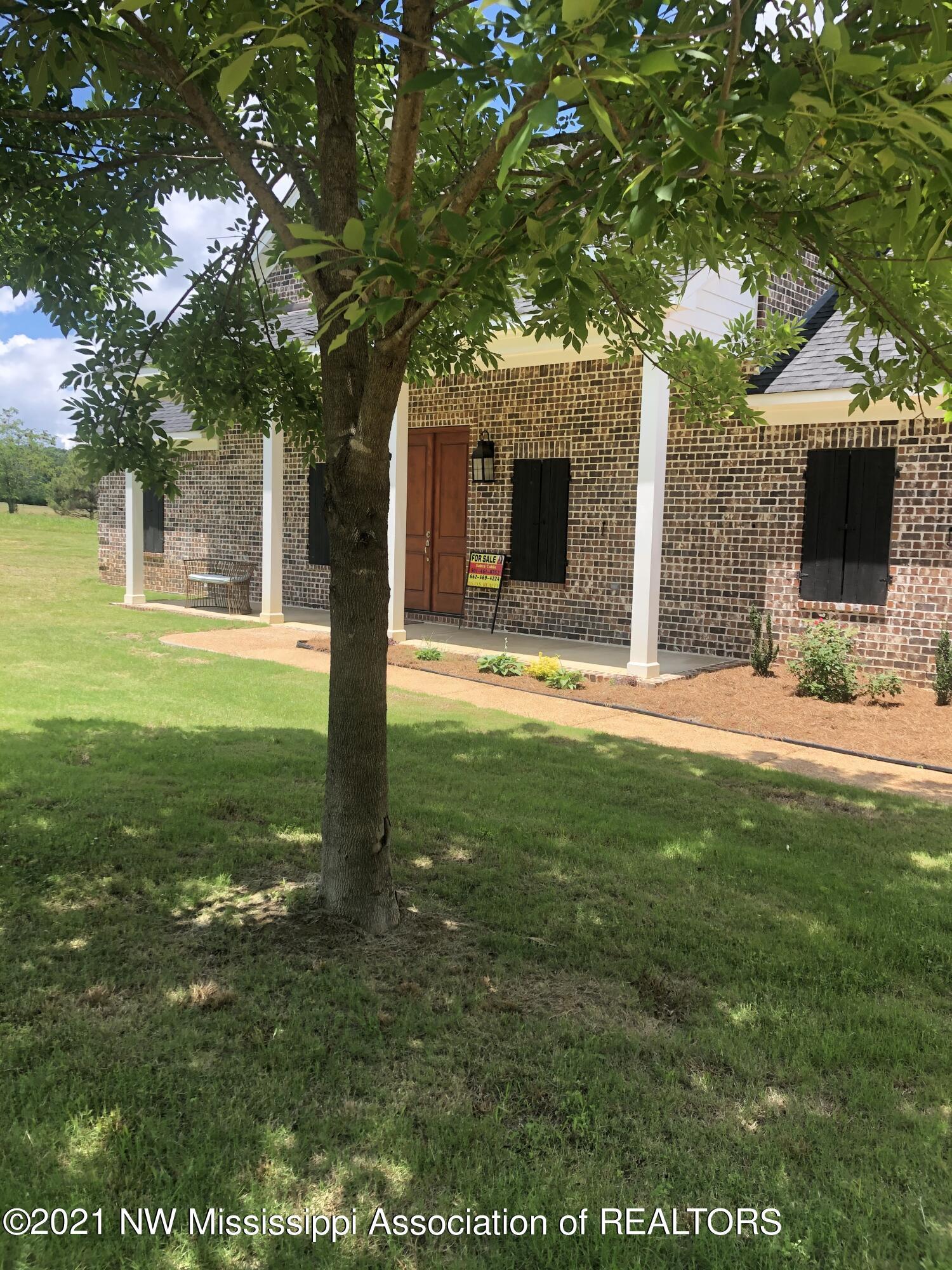 103 Ridgewood Cove Coldwater, MS 38618 - Photo 6 of 56 Front Yard