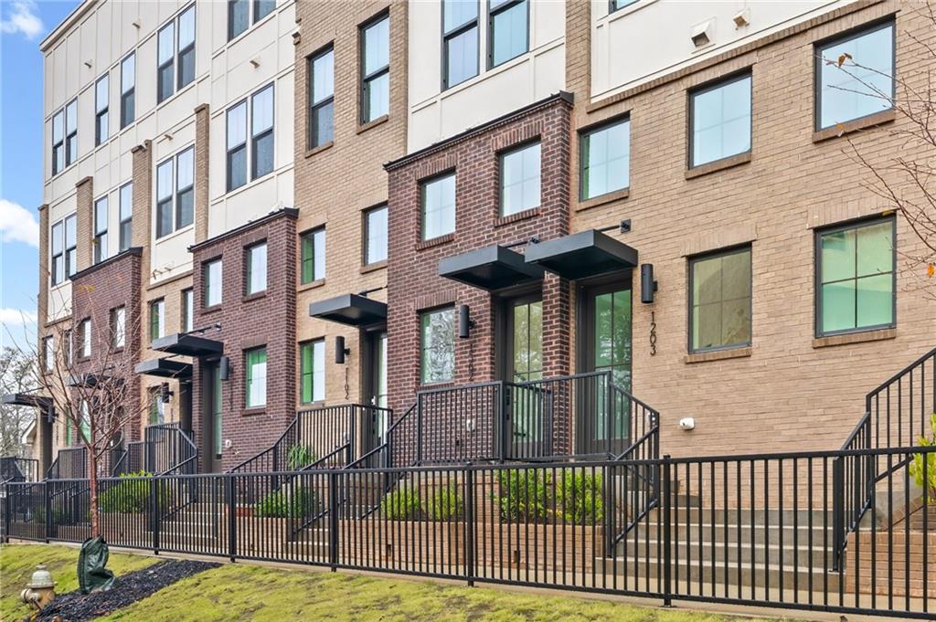 201 New Street, Unit 1302 Decatur, GA 30030 - Photo 2 of 35