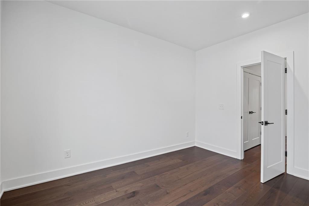 201 New Street, Unit 1302 Decatur, GA 30030 - Photo 30 of 35