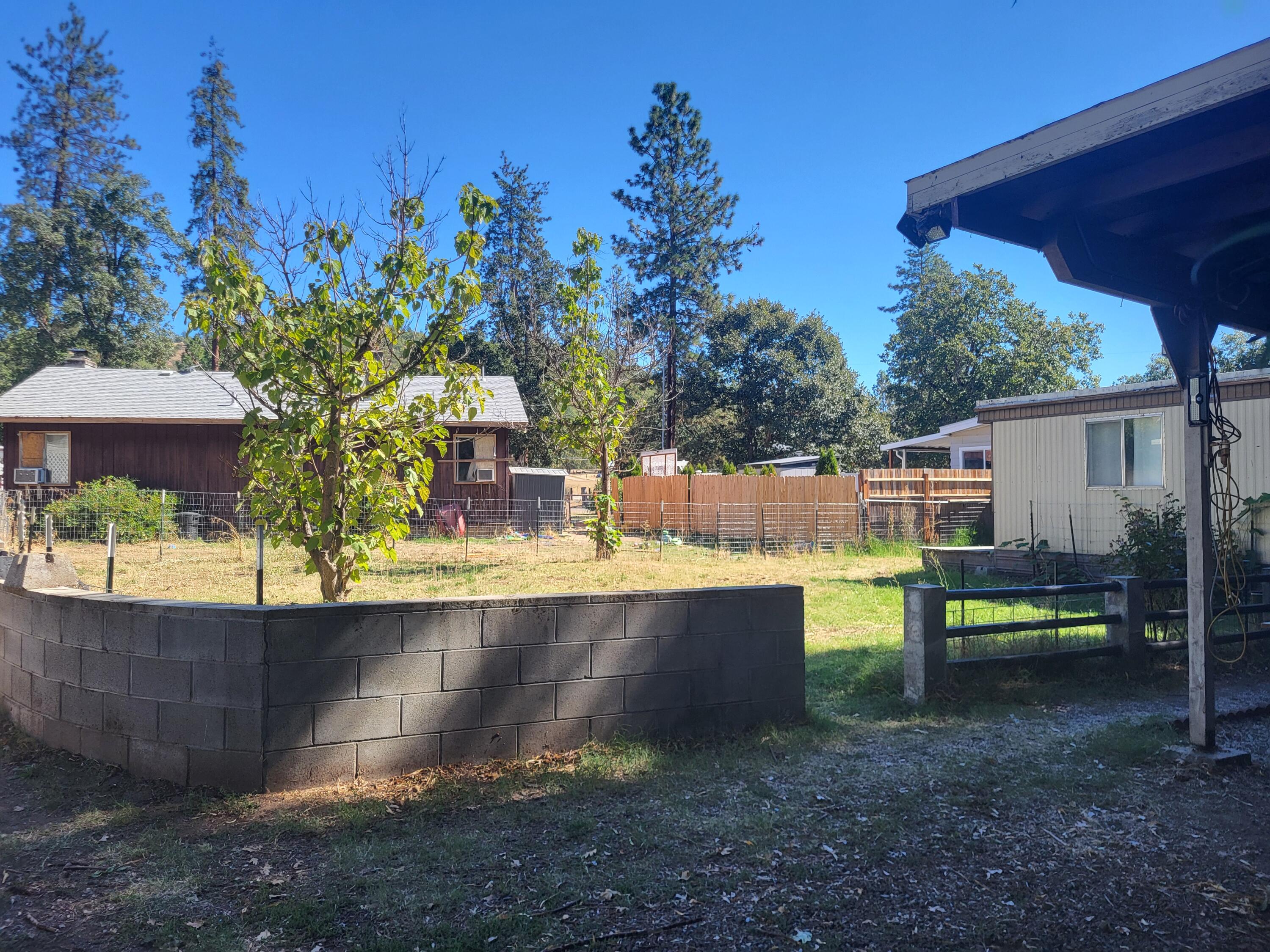 11427 Blackwell Road, Unit 22 Central Point, OR 97502 - Photo 19 of 21 20250922_121222
