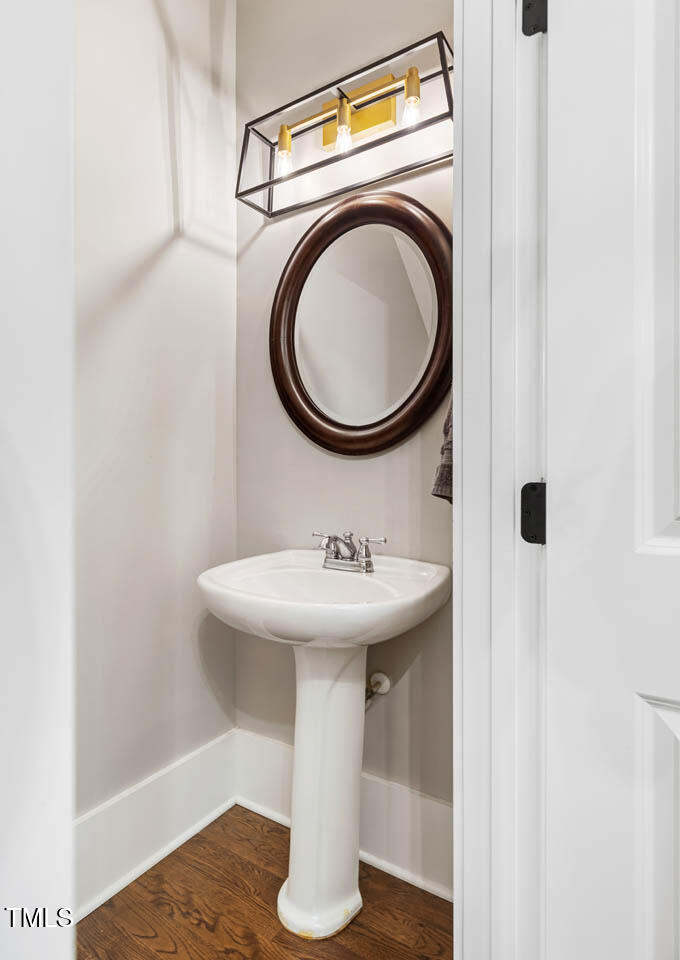 1168 Great Ridge Parkway Chapel Hill, NC 27516 - Photo 21 of 64 Powder Room