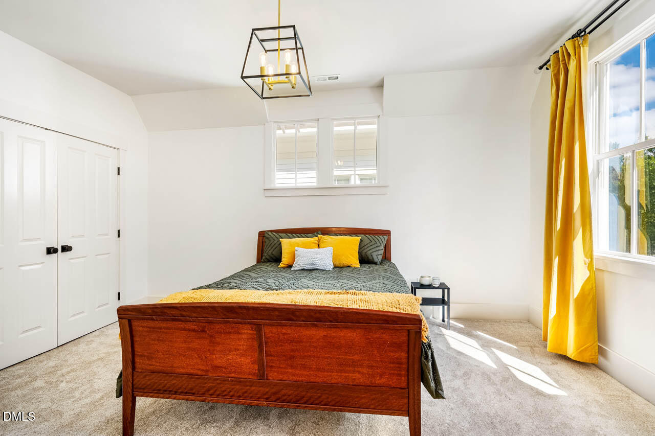 1168 Great Ridge Parkway Chapel Hill, NC 27516 - Photo 23 of 64 Primary Suite