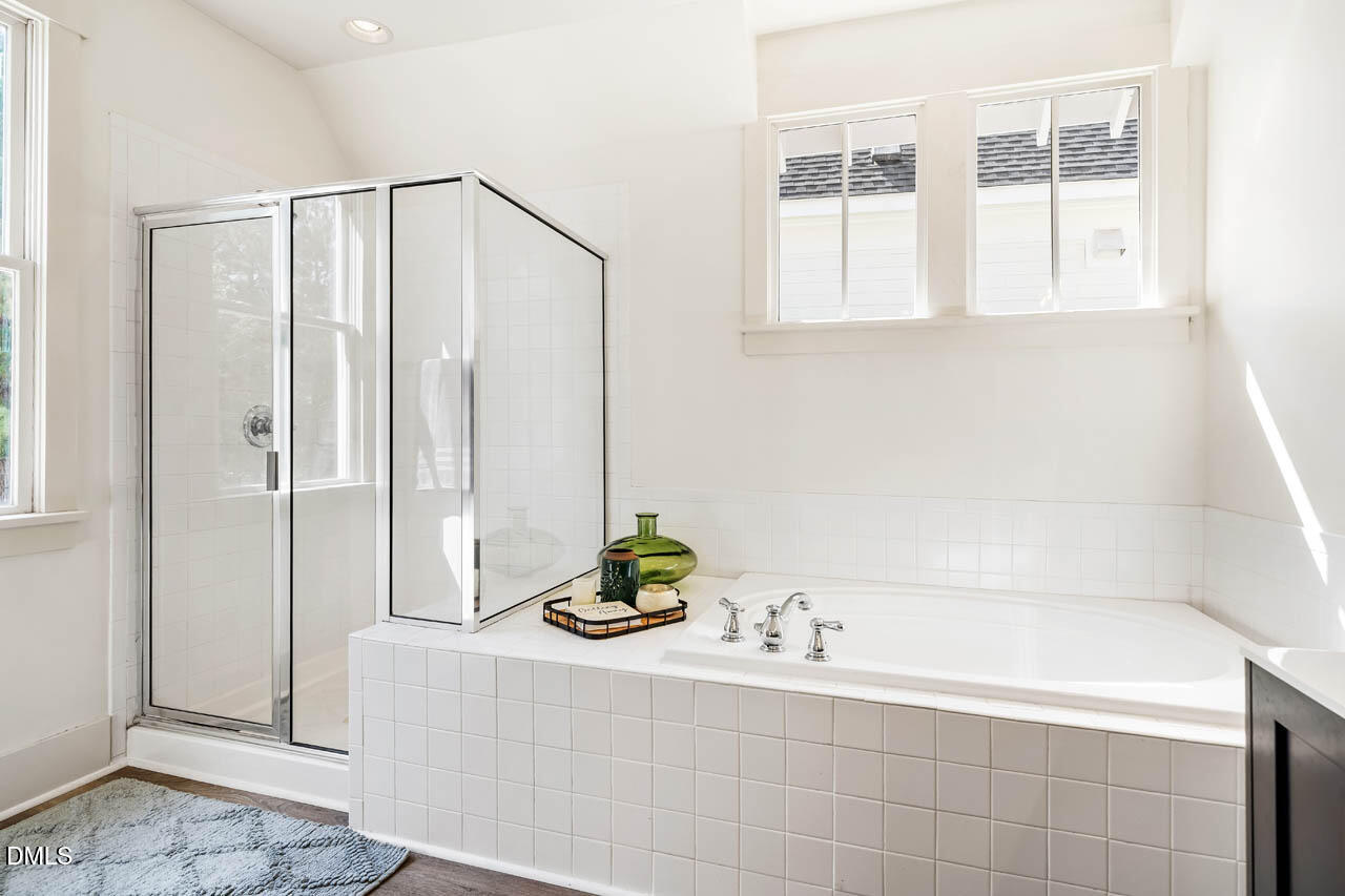 1168 Great Ridge Parkway Chapel Hill, NC 27516 - Photo 25 of 64 Primary Suite