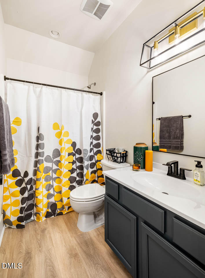 1168 Great Ridge Parkway Chapel Hill, NC 27516 - Photo 30 of 64 Guest Bathroom