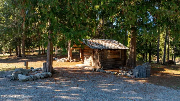 $515,000 | 2554 Jewel Lake Road, Sagle, ID 83860