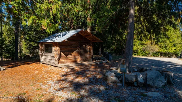 $515,000 | 2554 Jewel Lake Road, Sagle, ID 83860