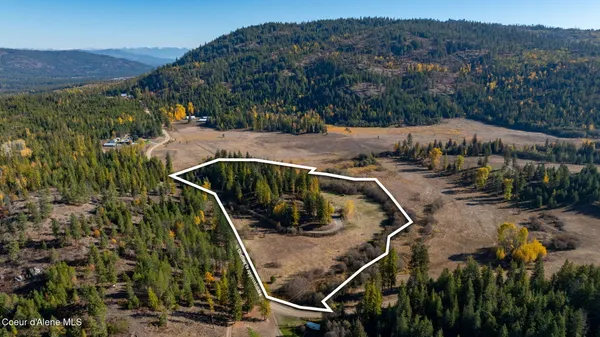 $515,000 | 2554 Jewel Lake Road, Sagle, ID 83860