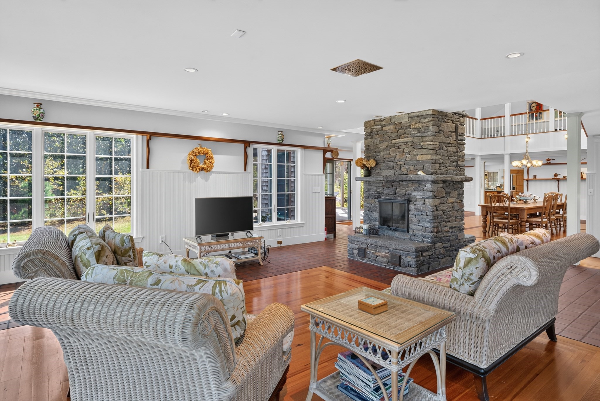 4 Garrett Way Edgartown, MA 02539 - Photo 9 of 42 Gallery Image 9