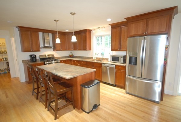 63 Juniper Road Andover, MA 01810 - Photo 3 of 30 Gallery Image 3