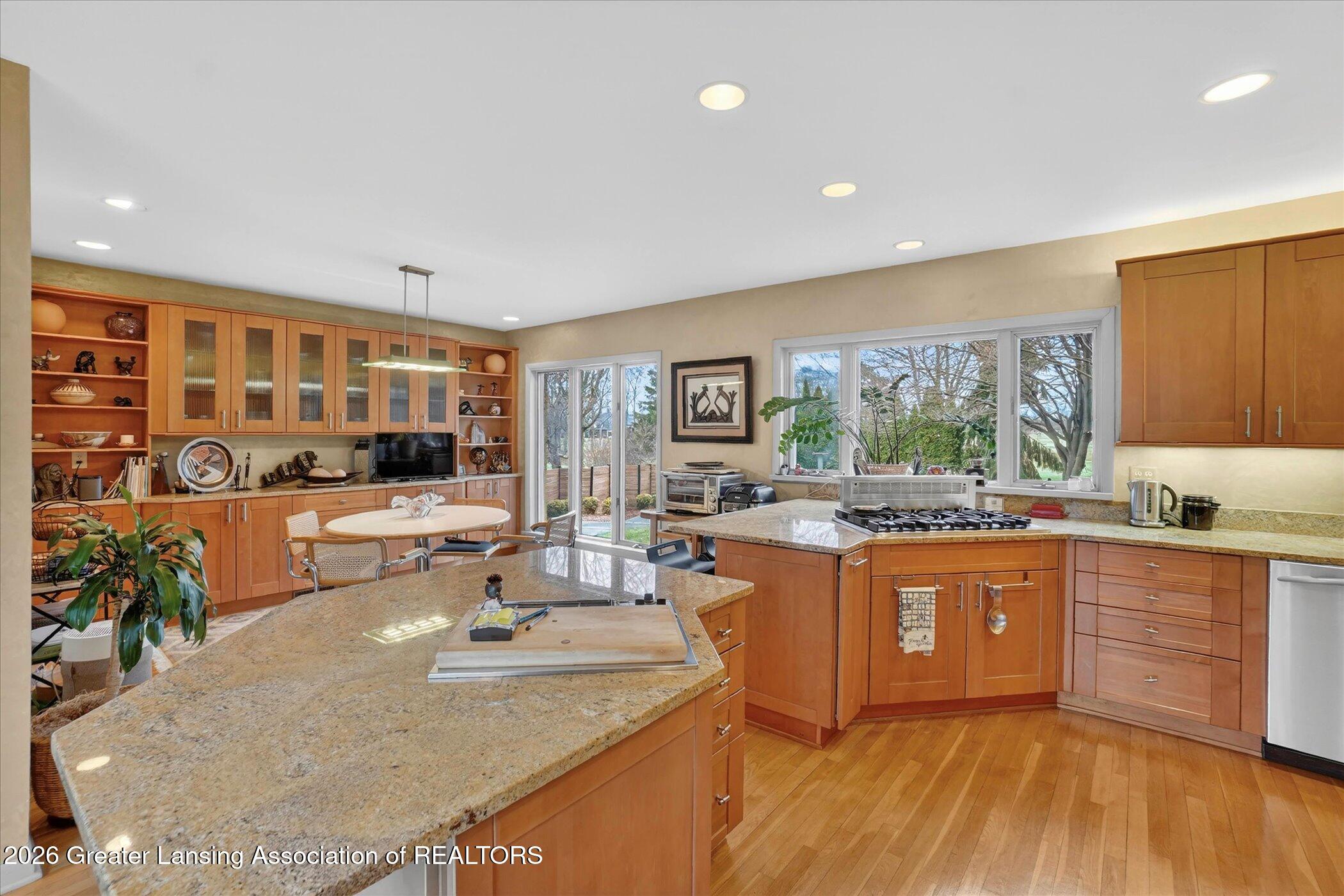 1341 Cambridge Road Lansing, MI 48911 - Photo 16 of 62 14-1341-Cambridge-Rd-Lansing-MI-48911-Wi