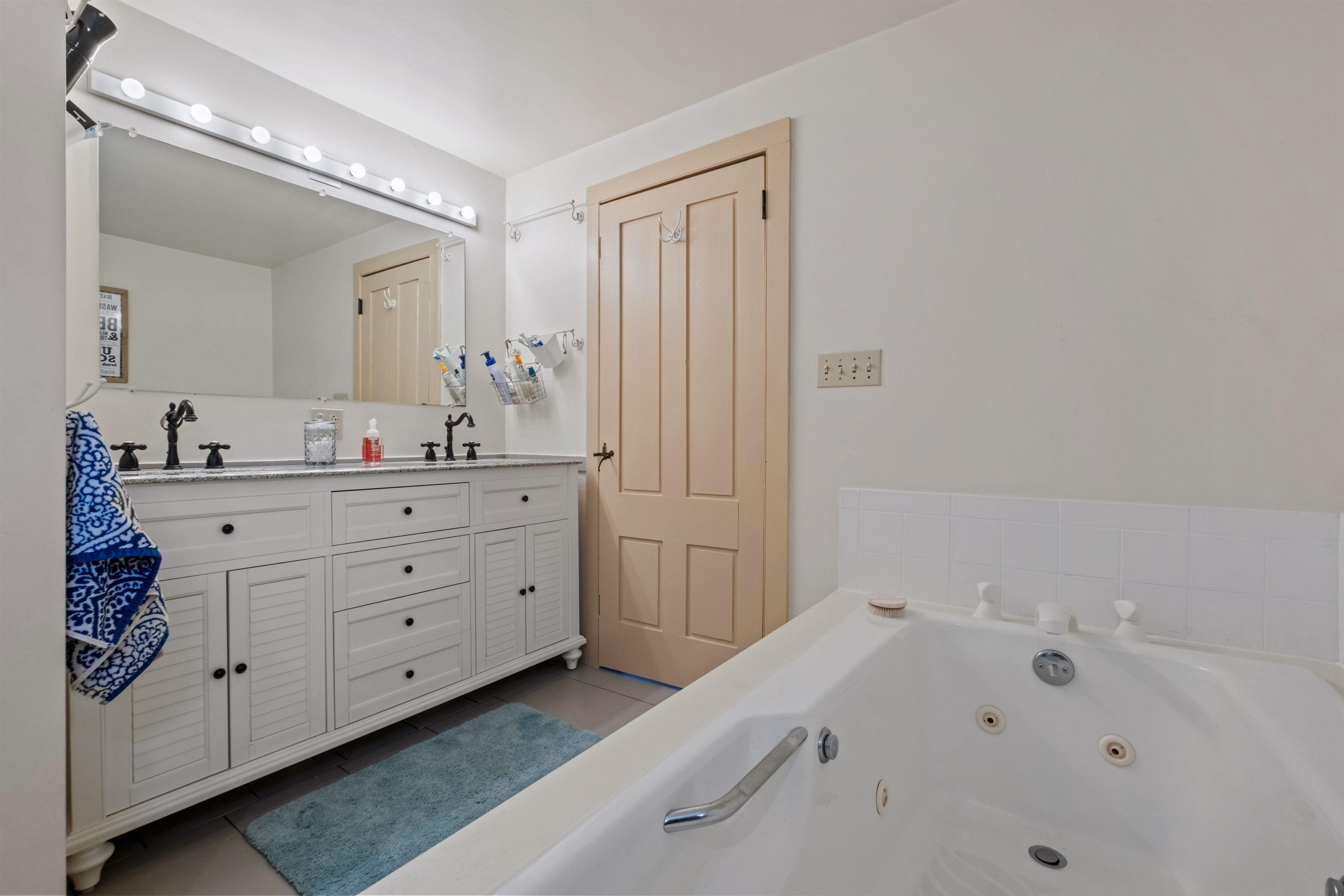 24 Briar Hill Road Hopkinton, NH 03229 - Photo 29 of 40