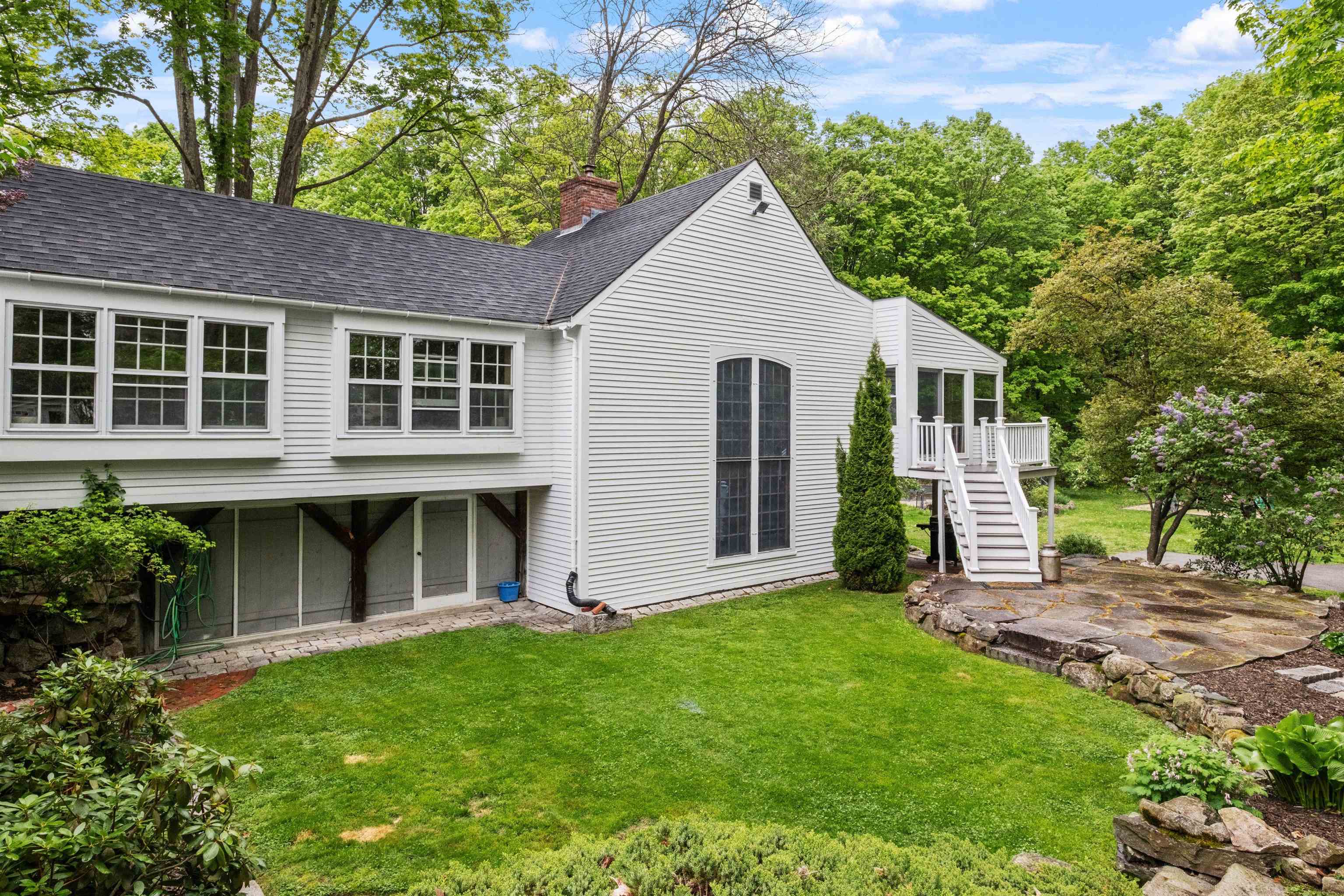 24 Briar Hill Road Hopkinton, NH 03229 - Photo 35 of 40
