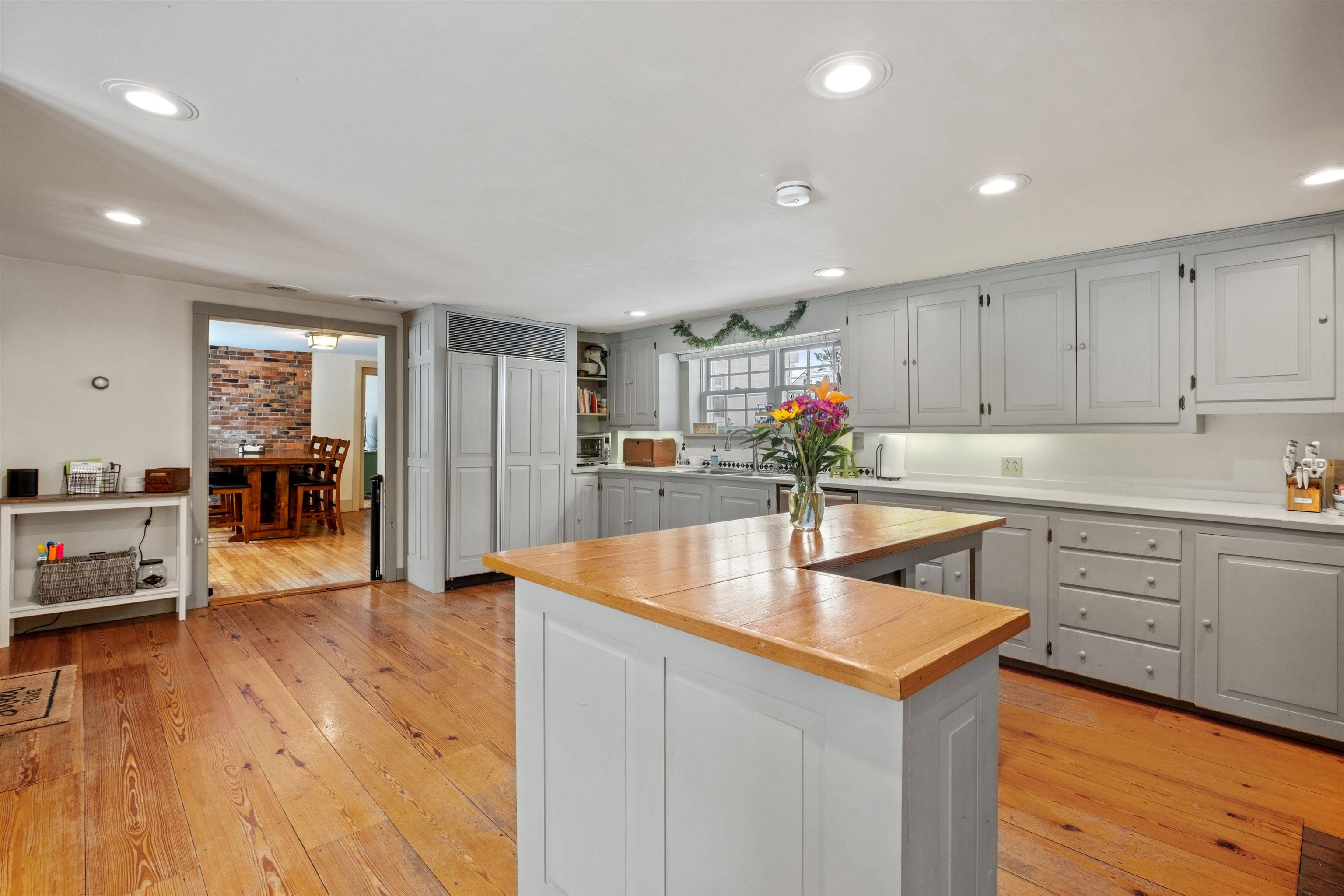 24 Briar Hill Road Hopkinton, NH 03229 - Photo 6 of 40