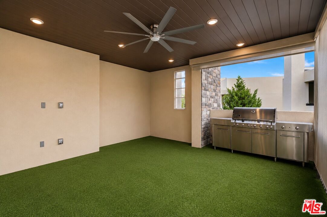 116 Catalyst Irvine, CA 92618 - Photo 39 of 75