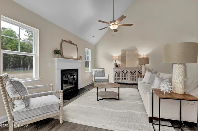 $362,900 | 189 Vista Cay Drive, Unit LOT 10, Hubert, NC 28539