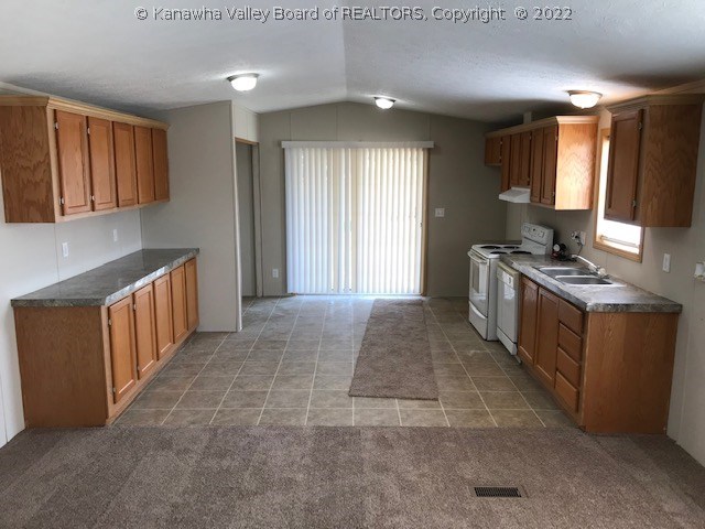 814 Midway Acres Drive Ripley, WV 25271 - Photo 9 of 17 Gallery Image 9
