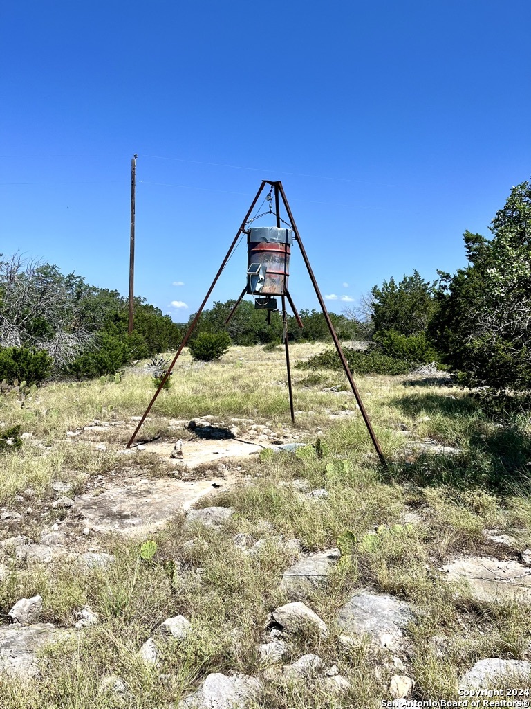 900 Alonzo Road London, TX 76854 - Photo 18 of 26