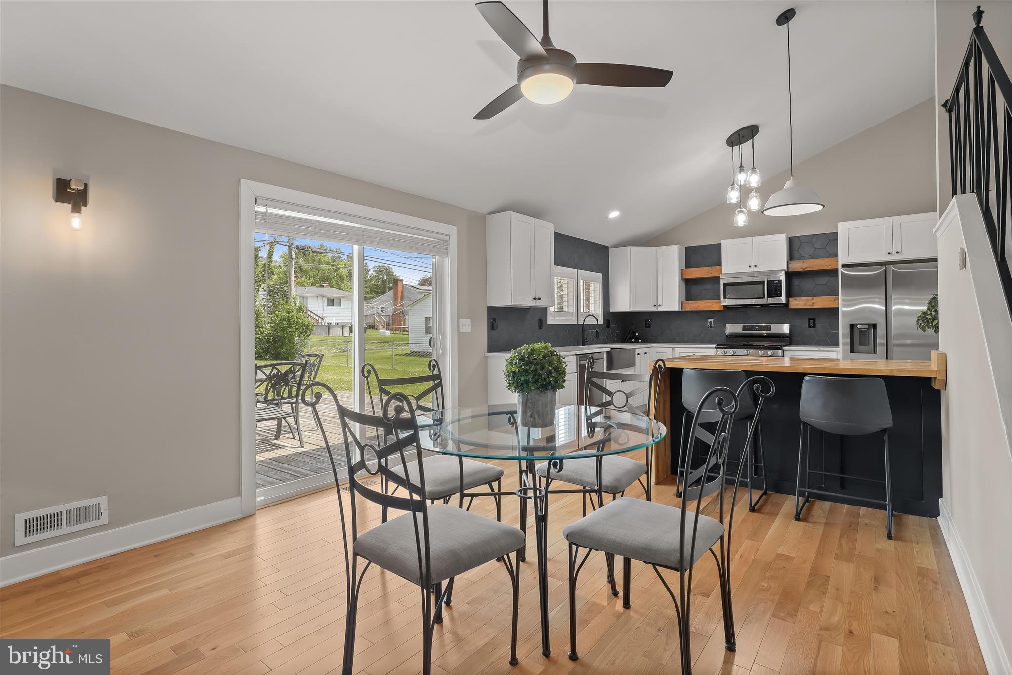 7442 Ricksway Road Baltimore, MD 21208 - Photo 4 of 48 Breakfast Area