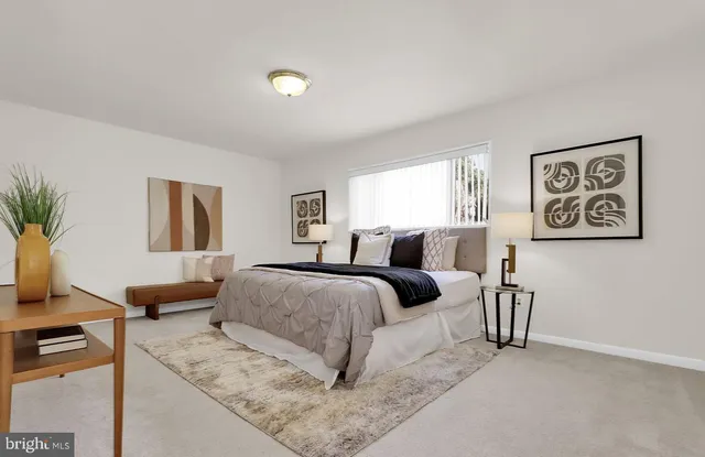 $2,500 | 10661 Montrose Avenue, Bethesda, MD 20814