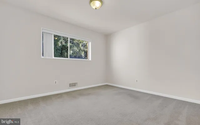 $2,500 | 10661 Montrose Avenue, Bethesda, MD 20814