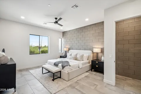 $764,900 | 377 East Windsor Avenue, Unit 13, Phoenix, AZ 85004