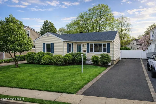 $3,975 | 32 Lake Avenue, Fair Haven, NJ 07704