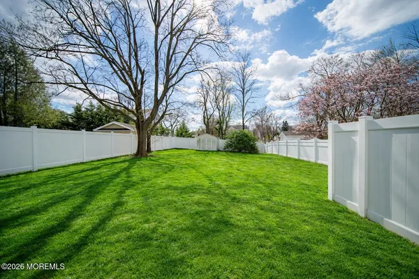 $3,975 | 32 Lake Avenue, Fair Haven, NJ 07704